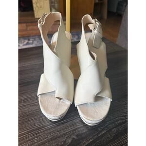 Donald J. Pliner Jayton Off-White Leather Platform Heel Sandals Sz. 6.5